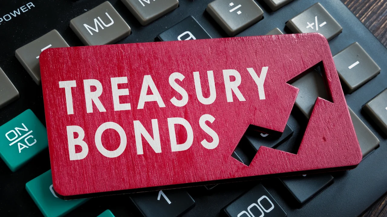 When Is The Best Time To Buy Bonds?